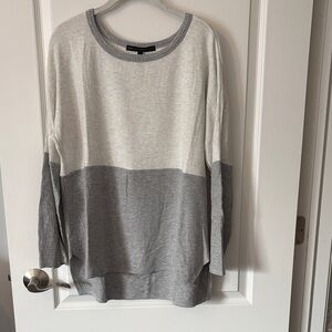 White House Black Market Gray Tone Ribbed Crewneck Sweater